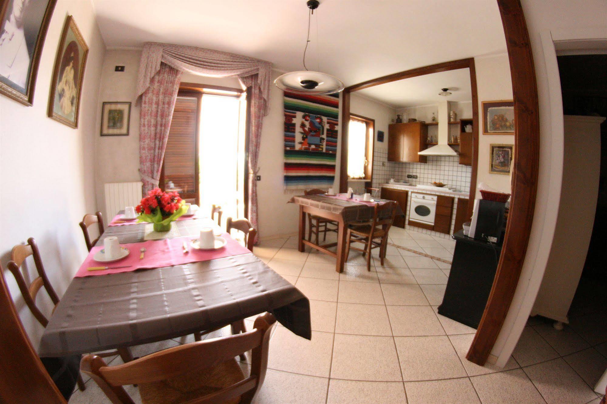 Sigismondo Castromediano Bed & Breakfast 2*